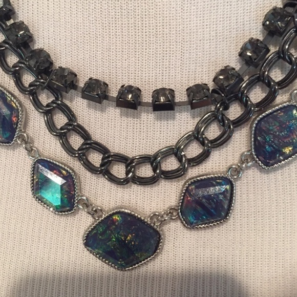 Triple strand necklace - Picture 2 of 4